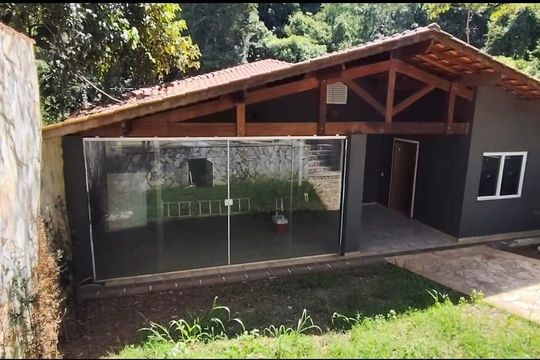 Fachada de casa à venda com 6 quartos, 550m² em Recanto Maravilha III, 