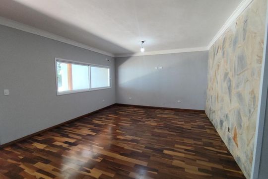 Casa à venda com 6 quartos, 550m² em Recanto Maravilha III, 