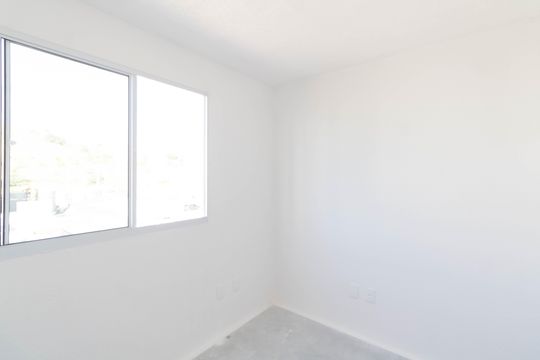 Quarto 2 de apartamento para alugar com 2 quartos, 40m² em Santa Cruz, Rio de Janeiro