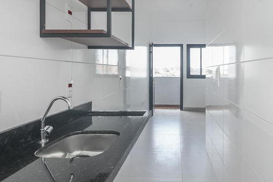 Cozinha de apartamento para alugar com 1 quarto, 26m² em Costa E Silva, Porto Alegre