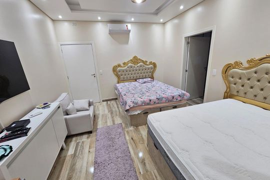 Quarto 4 de casa de condomínio à venda com 5 quartos, 978m² em Residencial Tambore, Barueri