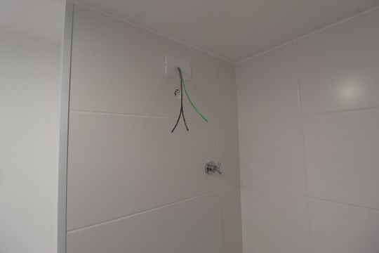 Banheiro da Suíte de apartamento à venda com 1 quarto, 24m² em Vila Nova Conceição, São Paulo