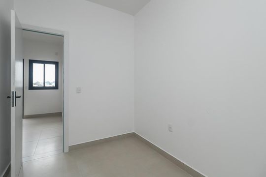 Quarto de apartamento para alugar com 1 quarto, 26m² em Costa E Silva, Porto Alegre