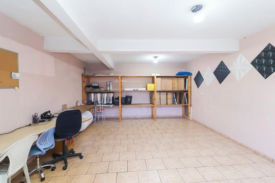 Garagem de casa à venda com 3 quartos, 150m² em Jardim Nossa Senhora do Carmo, São Paulo