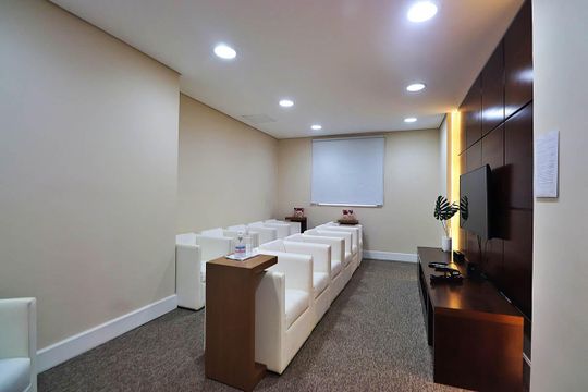 cinema de apartamento à venda com 2 quartos, 46m² em Parque Jaçatuba, Santo André