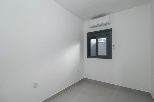 Quarto de apartamento para alugar com 1 quarto, 26m² em Costa E Silva, Porto Alegre