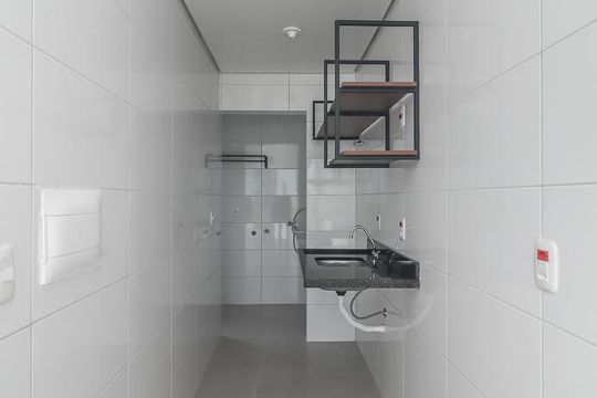 Cozinha de apartamento para alugar com 1 quarto, 26m² em Costa E Silva, Porto Alegre
