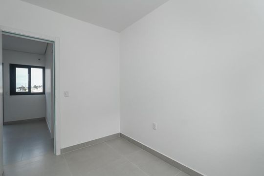 Quarto de apartamento para alugar com 1 quarto, 26m² em Costa E Silva, Porto Alegre