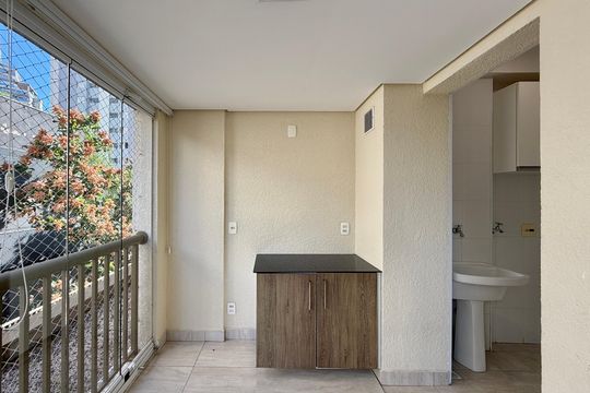 Sacada de apartamento à venda com 1 quarto, 49m² em Vila Gertrudes, São Paulo