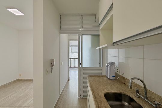 Cozinha  de apartamento à venda com 1 quarto, 49m² em Vila Gertrudes, São Paulo