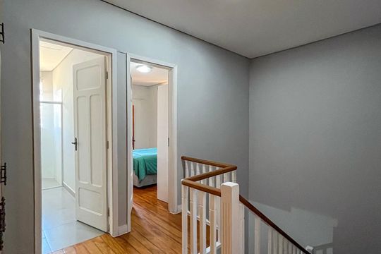 Acesso aos quartos de casa à venda com 4 quartos, 190m² em Aclimação, São Paulo