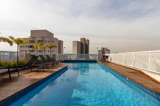 Piscina de kitnet/studio à venda com 1 quarto, 43m² em Barra Funda, São Paulo