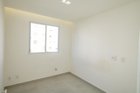 Quarto 1 de apartamento para alugar com 2 quartos, 40m² em Campo Grande, Rio de Janeiro