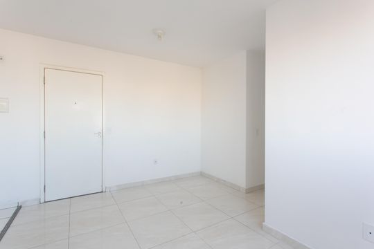 Sala de apartamento para alugar com 2 quartos, 48m² em Jardim Helena, São Paulo