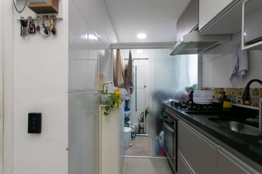 Cozinha  de apartamento à venda com 2 quartos, 38m² em Vila Popular, São Paulo