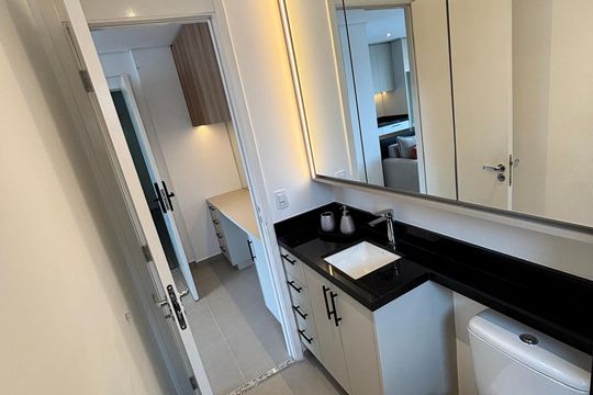 Apartamento para alugar com 1 quarto, 47m² em Empresarial 18 do Forte, Barueri