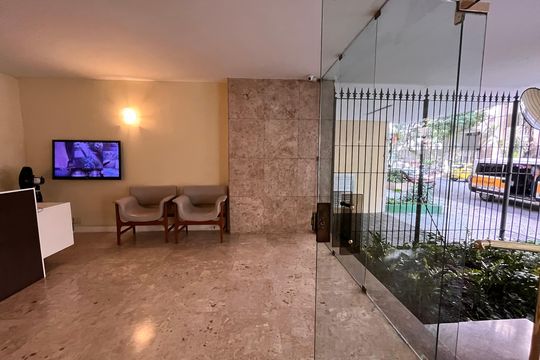 Apartamento à venda com 2 quartos, 81m² em Leme, Rio de Janeiro