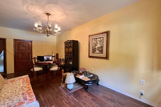 Apartamento à venda com 2 quartos, 81m² em Leme, Rio de Janeiro