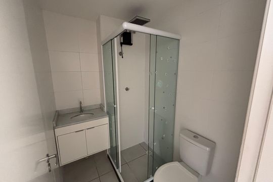 Banheiro de apartamento à venda com 2 quartos, 42m² em Vila Cosmopolita, São Paulo