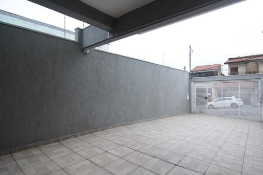 Garagem de casa à venda com 3 quartos, 274m² em Vila Mangalot, São Paulo