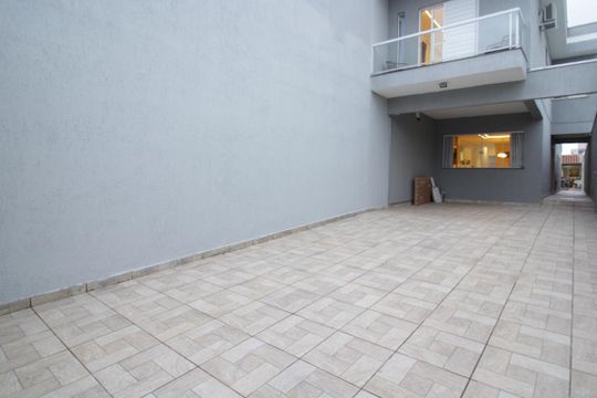 Garagem de casa à venda com 3 quartos, 274m² em Vila Mangalot, São Paulo