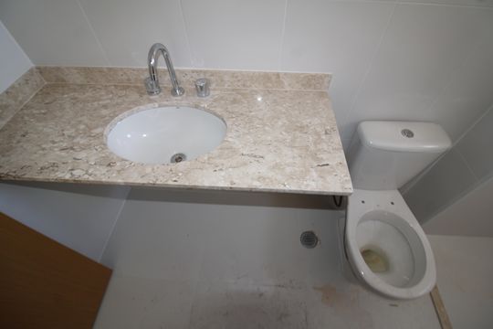 Banheiro de apartamento à venda com 2 quartos, 66m² em Santana, São Paulo