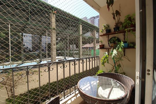 Varanda de apartamento à venda com 2 quartos, 75m² em Itaim Bibi, São Paulo