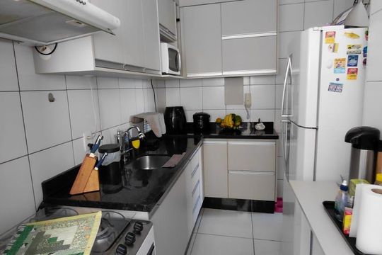 Cozinha de apartamento à venda com 2 quartos, 47m² em Vila Abaeté, Campinas