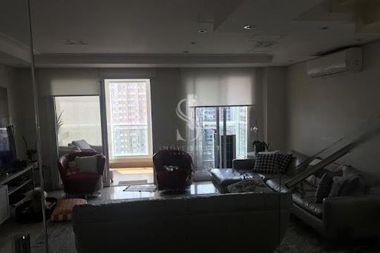 Apartamento à venda com 2 quartos, 130m² em Vila Olímpia, São Paulo