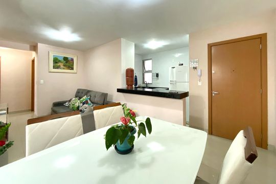 Sala de apartamento à venda com 3 quartos, 78m² em Goiânia, Belo Horizonte