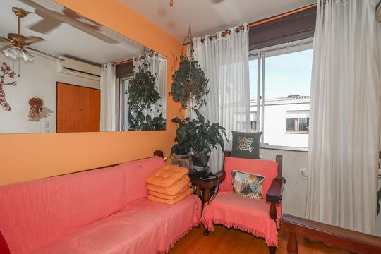 Apartamento à venda com 2 quartos, 54m² em Jardim Sabará, Porto Alegre