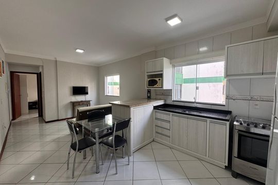 Cozinha de apartamento para alugar com 1 quarto, 42m² em Ingleses do Rio Vermelho, Florianópolis