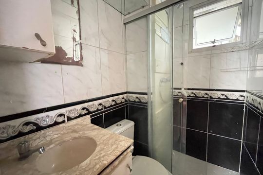 Banheiro de apartamento à venda com 3 quartos, 68m² em Jardim Monte Alegre, São Paulo