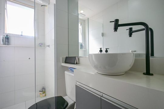 Banheiro de apartamento à venda com 2 quartos, 40m² em Vila Andrade, São Paulo