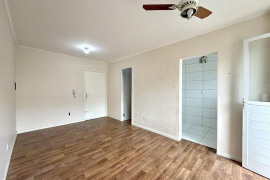 Sala/Quarto de apartamento para alugar com 1 quarto, 27m² em Sarandi, Porto Alegre
