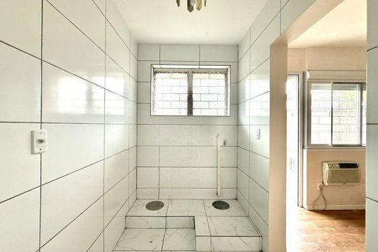 Cozinha de apartamento para alugar com 1 quarto, 27m² em Sarandi, Porto Alegre