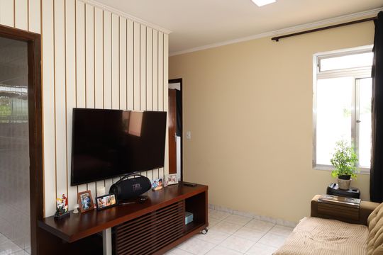 Sala de apartamento à venda com 2 quartos, 48m² em Vila Carmosina, São Paulo