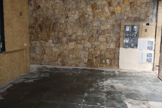 Garagem de casa para alugar com 3 quartos, 100m² em Vila Margarida, São Paulo