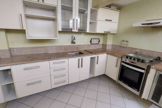Cozinha de apartamento à venda com 2 quartos, 85m² em Fonseca, Niterói