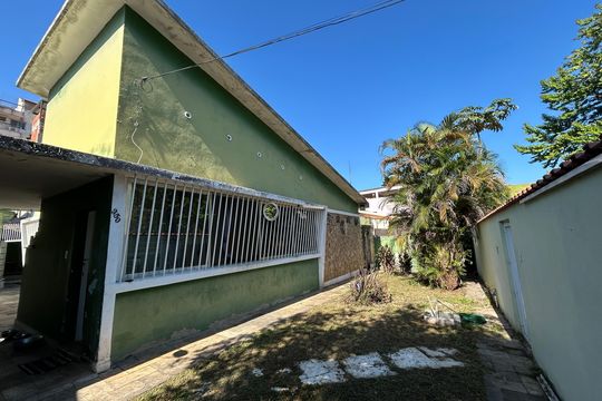 Casa para alugar com 3 quartos, 600m² em Praça Seca, Rio de Janeiro