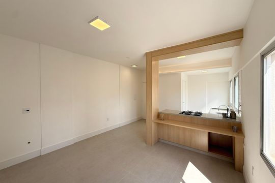Apartamento à venda com 1 quarto, 43m² em Cambuí, Campinas