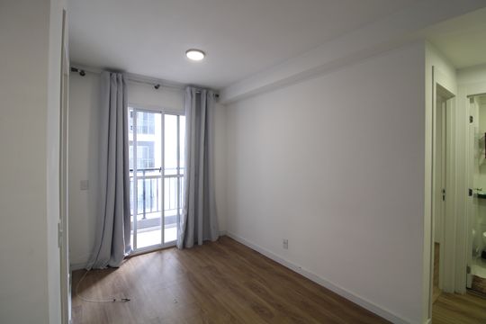 Sala de apartamento à venda com 2 quartos, 38m² em Vila Isa, São Paulo