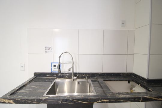 Cozinha de apartamento à venda com 2 quartos, 38m² em Vila Isa, São Paulo