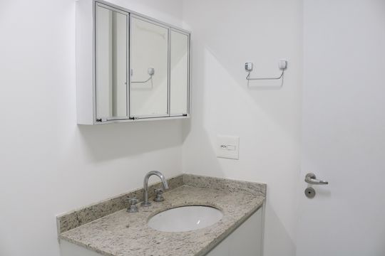 Banheiro 2 de apartamento à venda com 3 quartos, 100m² em Perdizes, São Paulo