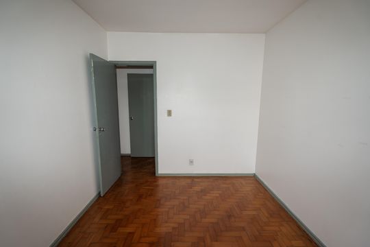Quarto 1 de apartamento à venda com 2 quartos, 77m² em Passo D’areia, Porto Alegre