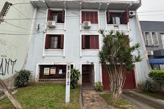 Placa de apartamento à venda com 2 quartos, 77m² em Passo D’areia, Porto Alegre