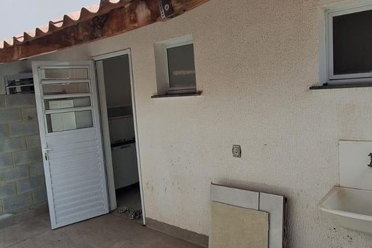 Casa de Condomínio para alugar com 2 quartos, 65m² em Água Espraiada, Cotia