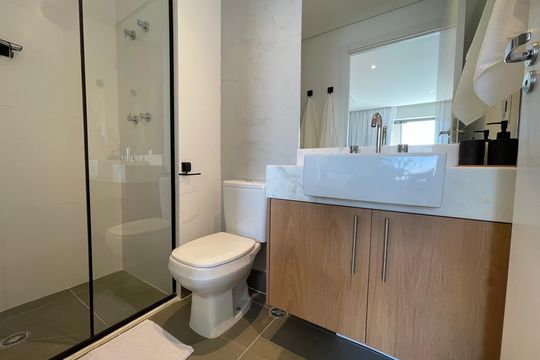 Banheiro de kitnet/studio para alugar com 1 quarto, 35m² em Butantã, São Paulo