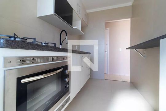 Cozinha de apartamento à venda com 2 quartos, 52m² em Bonfim, Campinas