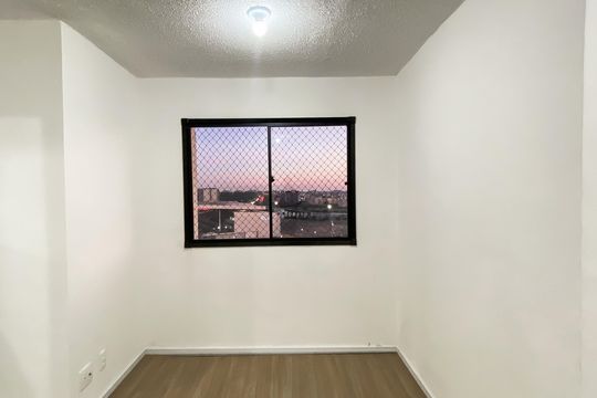 Sala  de apartamento à venda com 2 quartos, 39m² em Vila Campanela, São Paulo
